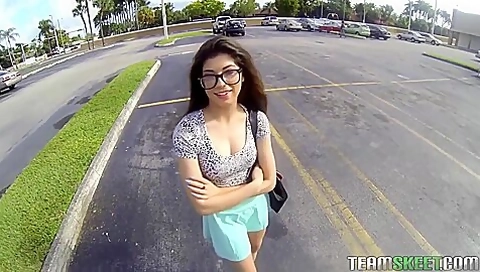 Ava Taylor In Windy City Snatch