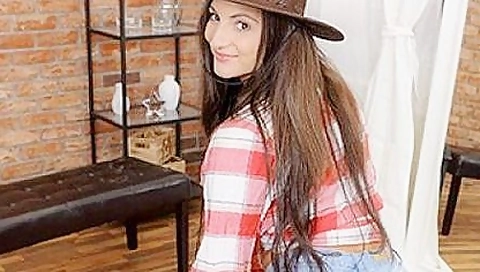 Cowgirl Wants To Ride Fast With Nicolette Noir