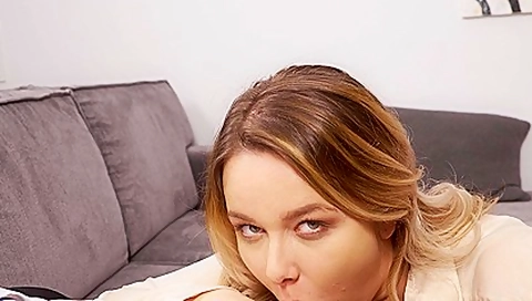 Nikky Dream In Is A Slutty Beauty